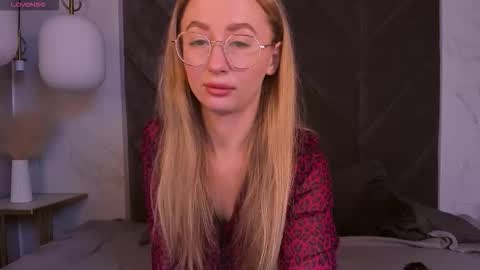 Victoria online show from November 10, 5:50 am