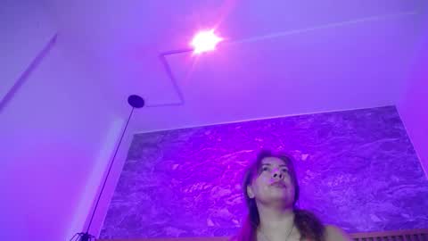 victoriamil1 online show from September 14, 4:39 pm