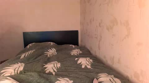 Snapshot of victoriande chatting on December 6, 1:00 pm Eva and Victor online show from December 6, 1:00 pm