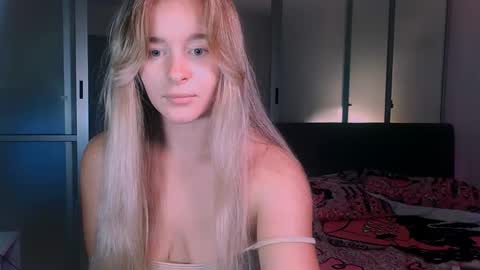 Snapshot of victoriande chatting on October 17, 1:14 pm Eva and Victor online show from October 17, 1:14 pm