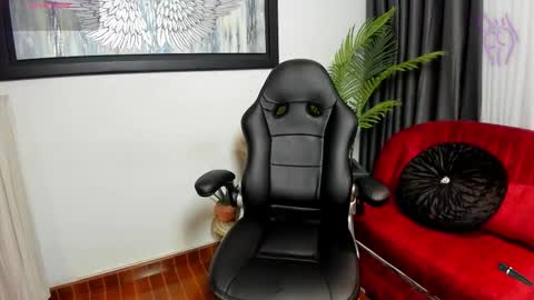 victoriapaker online show from February 4, 10:43 am