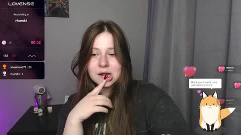 Snapshot of victoriassecrets_ chatting on April 12, 5:40 pm victoriassecrets_ online show from April 12, 5:40 pm