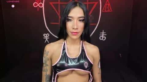 Snapshot of victoriavampire666 chatting on May 17, 7:50 am Victoria Vampire online show from May 17, 7:50 am