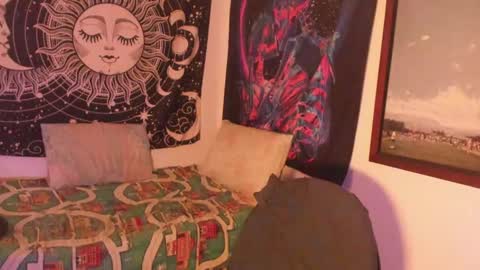 Snapshot of victorino_jhonson chatting on December 8, 6:17 pm Victorino Jhonson online show from December 8, 6:17 pm