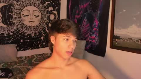 Snapshot of victorino_jhonson chatting on December 11, 9:12 pm Victorino Jhonson online show from December 11, 9:12 pm