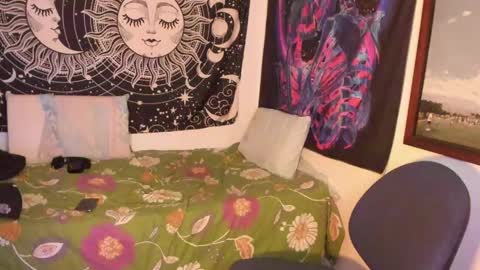 Snapshot of victorino_jhonson chatting on December 27, 12:12 pm Victorino Jhonson online show from December 27, 12:12 pm