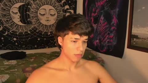 Snapshot of victorino_jhonson chatting on January 11, 7:59 pm Victorino Jhonson online show from January 11, 7:59 pm