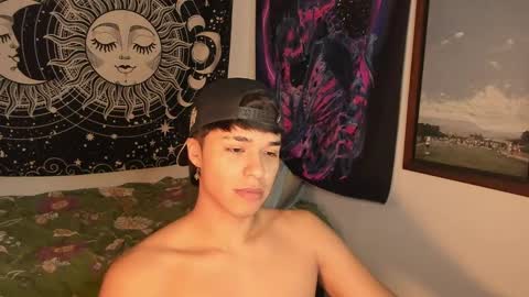 Snapshot of victorino_jhonson chatting on January 13, 1:39 pm Victorino Jhonson online show from January 13, 1:39 pm