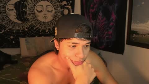 Snapshot of victorino_jhonson chatting on February 2, 3:07 pm Victorino Jhonson online show from February 2, 3:07 pm