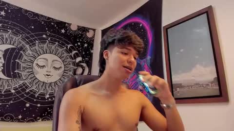 Snapshot of victorino_jhonson chatting on May 11, 2:12 pm Victorino Jhonson online show from May 11, 2:12 pm