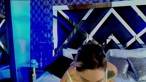 victtoria lee online show from March 12, 7:59 pm