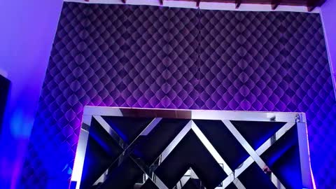 victtoria lee online show from October 20, 7:03 pm