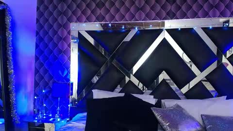 victtoria lee online show from January 9, 7:59 pm