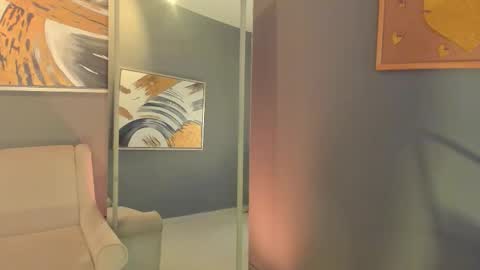 vienah_louis online show from February 26, 2:43 am