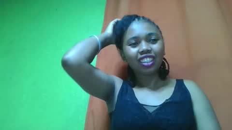 vierge28430 online show from May 8, 11:37 am