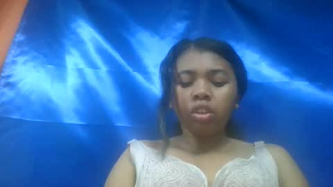 Snapshot of vierge28430 chatting on June 16, 2:36 am vierge28430 online show from June 16, 2:36 am