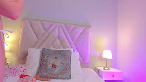 Victoria  online show from September 10, 11:10 am