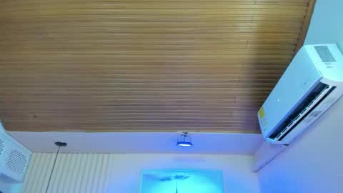 Viiolett online show from February 22, 8:07 pm