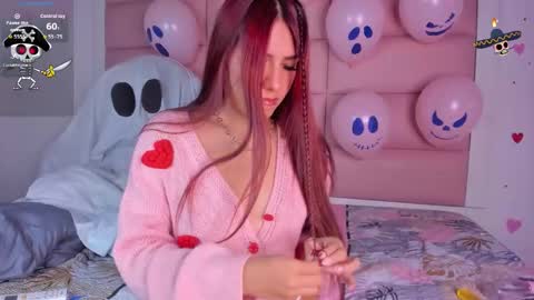 Snapshot of viioletta_18 chatting on October 12, 12:48 pm Violetta  online show from October 12, 12:48 pm