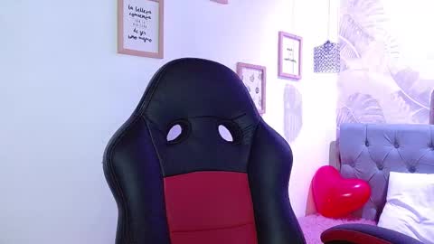 viioleta online show from February 15, 12:11 pm