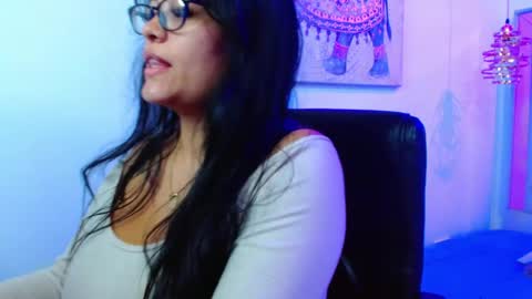 viioleta online show from April 23, 12:15 pm