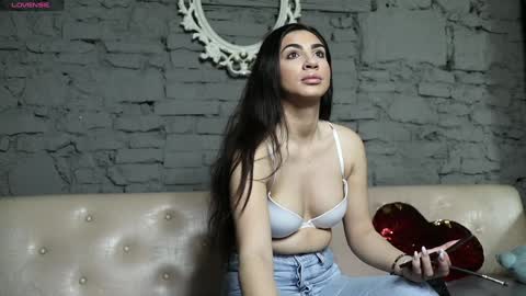 Snapshot of vijshstara chatting on December 16, 8:09 am VIJ online show from December 16, 8:09 am