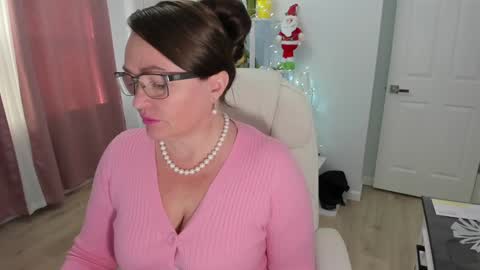 Ukrainian-woman online show from December 3, 3:33 pm