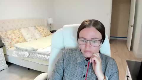 Ukrainian-woman online show from September 13, 3:12 pm