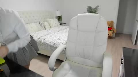 Ukrainian-woman online show from February 20, 12:27 pm