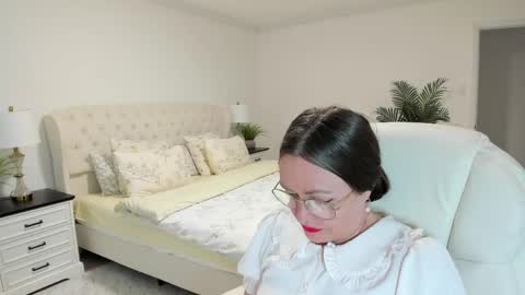 Ukrainian-woman online show from April 23, 12:29 pm