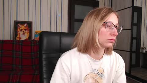 Vika online show from April 26, 7:33 pm