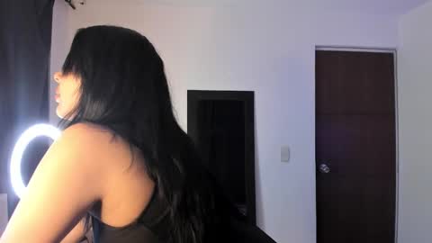 Vikgomez online show from February 21, 3:07 am