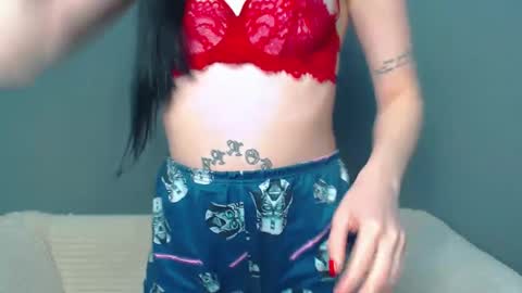 Viki Kelt online show from December 15, 3:45 am