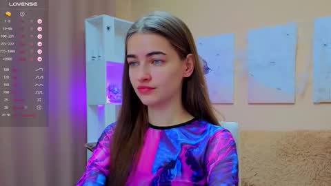 vikiberry online show from November 23, 4:45 am