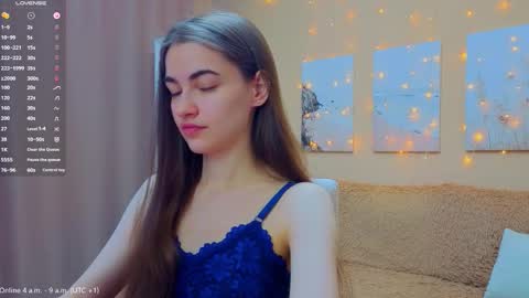 vikiberry online show from March 27, 3:56 am