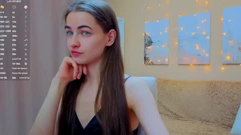 vikiberry online show from April 17, 9:56 am