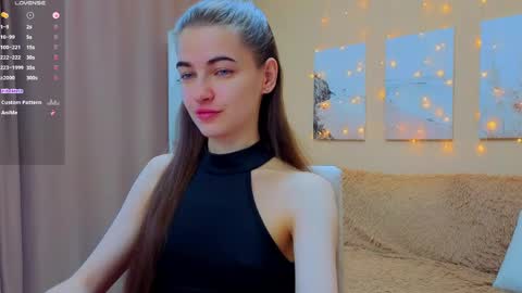 vikiberry online show from April 18, 4:05 am