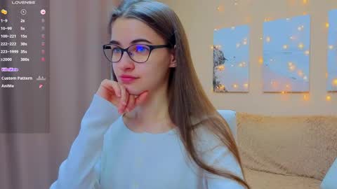 vikiberry online show from April 23, 5:08 am