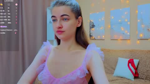 vikiberry online show from April 24, 4:26 am