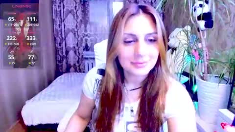 Snapshot of vikilove_ chatting on June 21, 7:16 pm Victoria online show from June 21, 7:16 pm