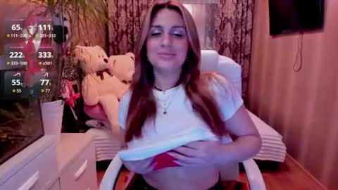 Snapshot of vikilove_ chatting on June 30, 4:52 pm Victoria online show from June 30, 4:52 pm