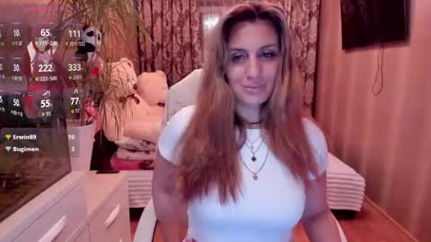 Snapshot of vikilove_ chatting on July 25, 5:43 pm Victoria online show from July 25, 5:43 pm