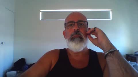 Snapshot of viking666aaa chatting on February 14, 3:43 am Viking666 here to play not to pay ladies online show from February 14, 3:43 am