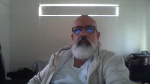 Snapshot of viking666aaa chatting on November 12, 1:17 am Viking666 here to play not to pay ladies online show from November 12, 1:17 am