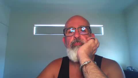 Snapshot of viking666aaa chatting on February 1, 4:00 am Viking666 here to play not to pay ladies online show from February 1, 4:00 am