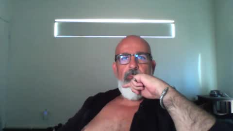 Snapshot of viking666aaa chatting on February 27, 2:11 am Viking666 here to play not to pay ladies online show from February 27, 2:11 am