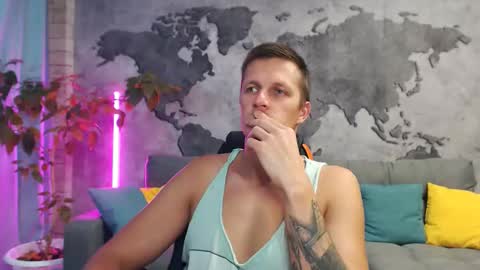 Snapshot of vikingchrisss chatting on October 26, 10:10 am vikingchrisss online show from October 26, 10:10 am