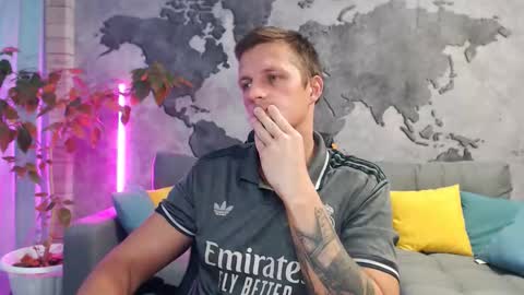 vikingchrisss online show from October 28, 10:08 am