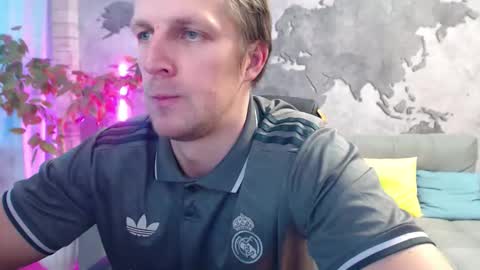 vikingchrisss online show from January 15, 11:15 am