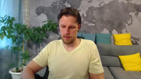 vikingchrisss online show from April 24, 9:34 am